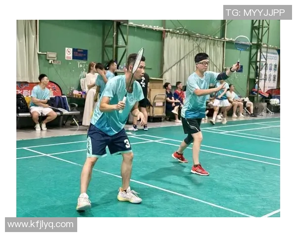 羽毛球的魅力与灵动：深入广州羽毛球队的训练与战术解析
